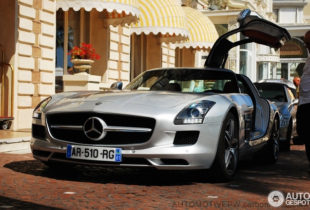 Mercedes-Benz SLS AMG