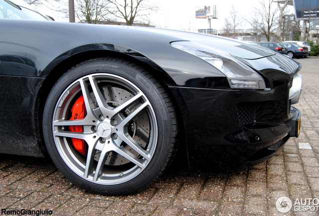 Mercedes-Benz SLS AMG Roadster