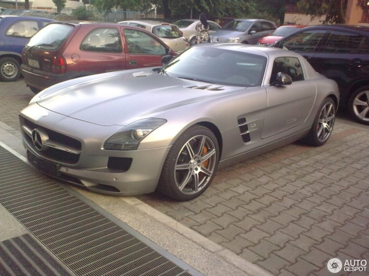 Mercedes-Benz SLS AMG