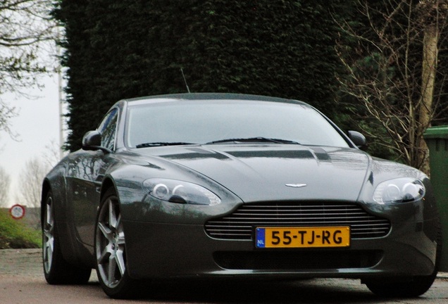 Aston Martin V8 Vantage