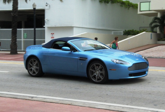 Aston Martin V8 Vantage Roadster