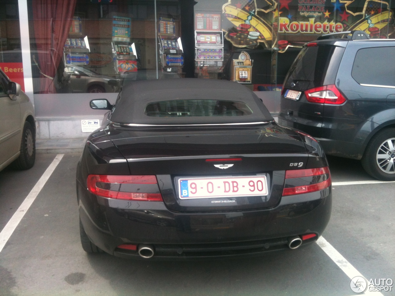 Aston Martin DB9 Volante