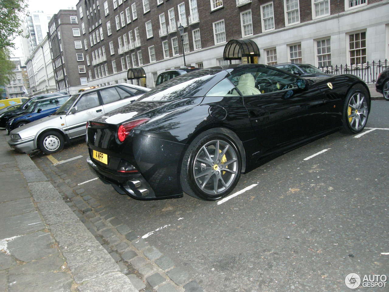 Ferrari California