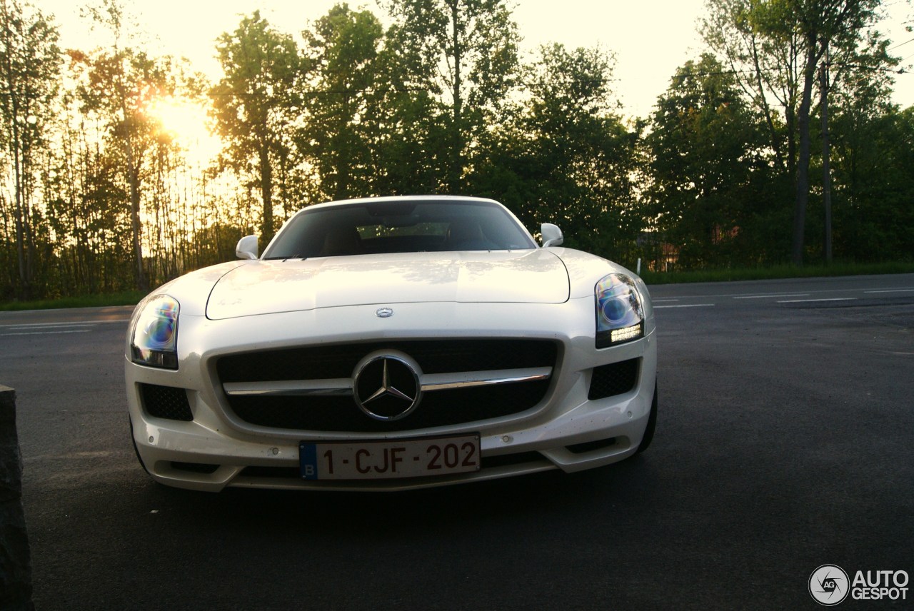 Mercedes-Benz SLS AMG Roadster