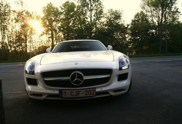 Mercedes-Benz SLS AMG Roadster