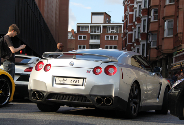 Nissan GT-R