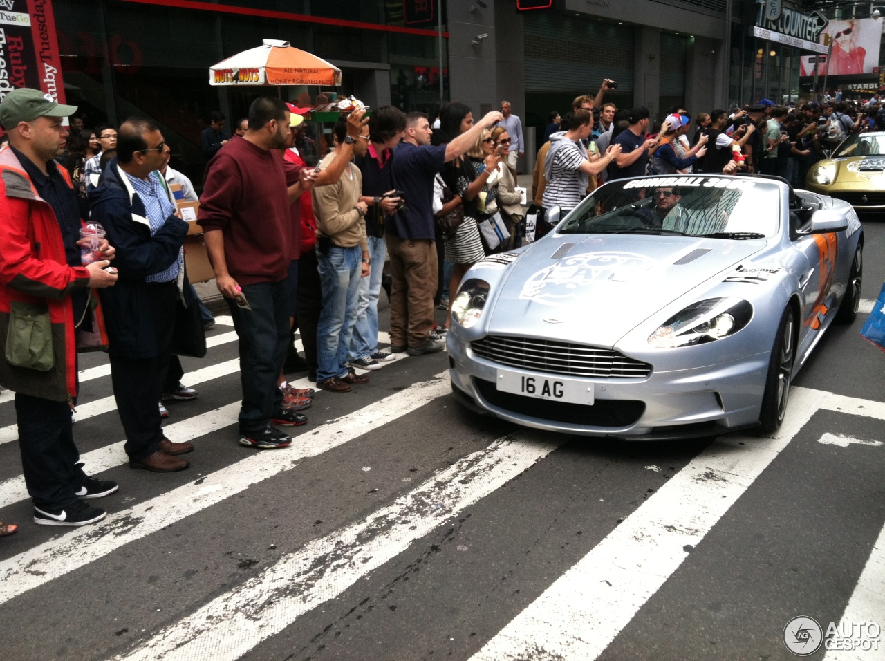 Aston Martin DBS Volante