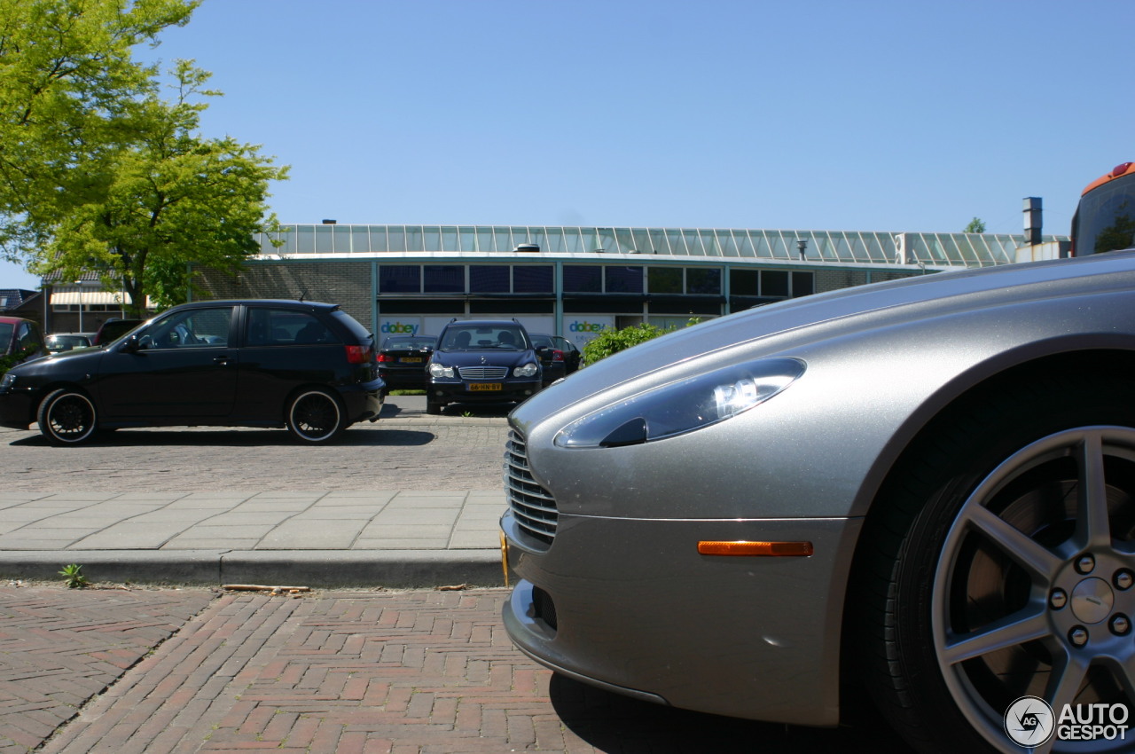 Aston Martin V8 Vantage