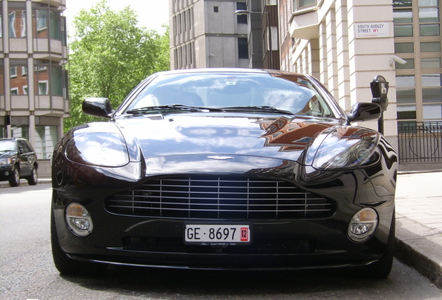 Aston Martin Vanquish S