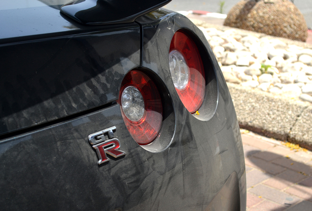 Nissan GT-R 2011