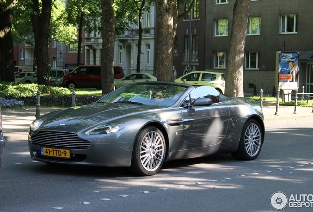 Aston Martin V8 Vantage Roadster