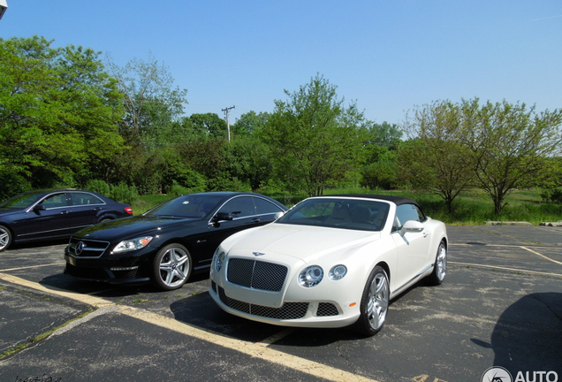 Bentley Continental GTC 2012