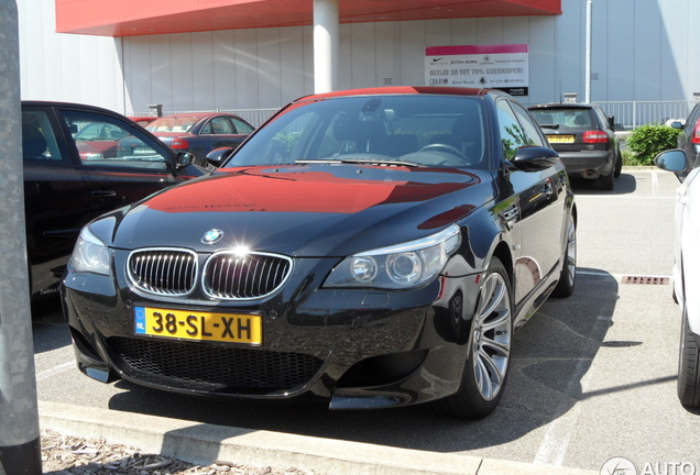 BMW M5 E60 2005