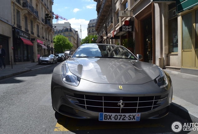 Ferrari California