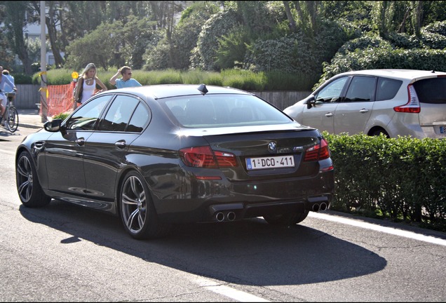 BMW M5 F10 2011