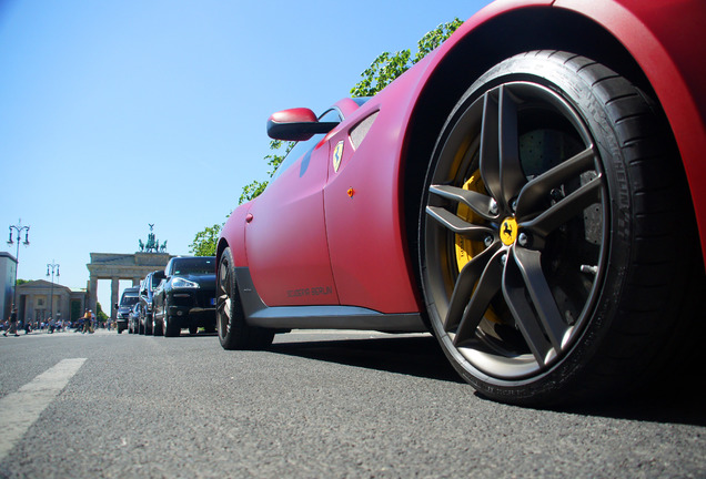 Ferrari FF