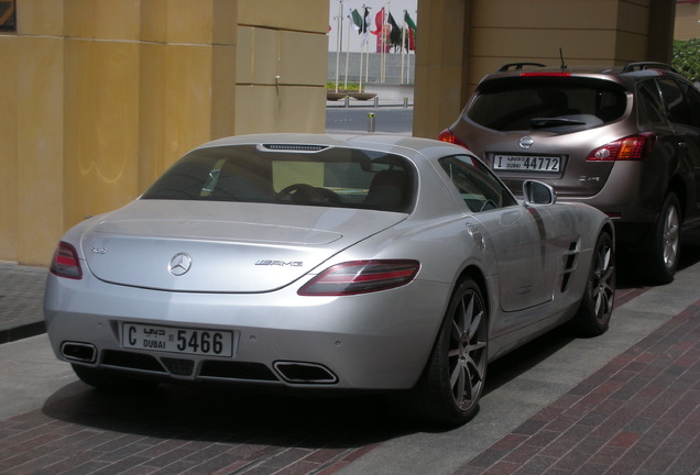 Mercedes-Benz SLS AMG