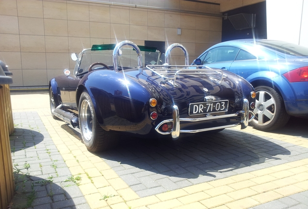 AC Cobra 427