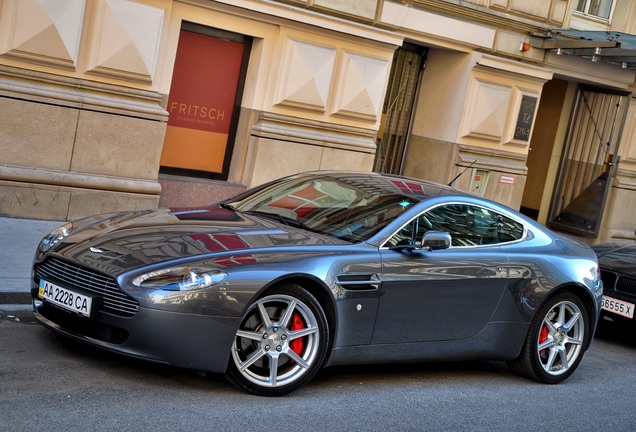 Aston Martin V8 Vantage