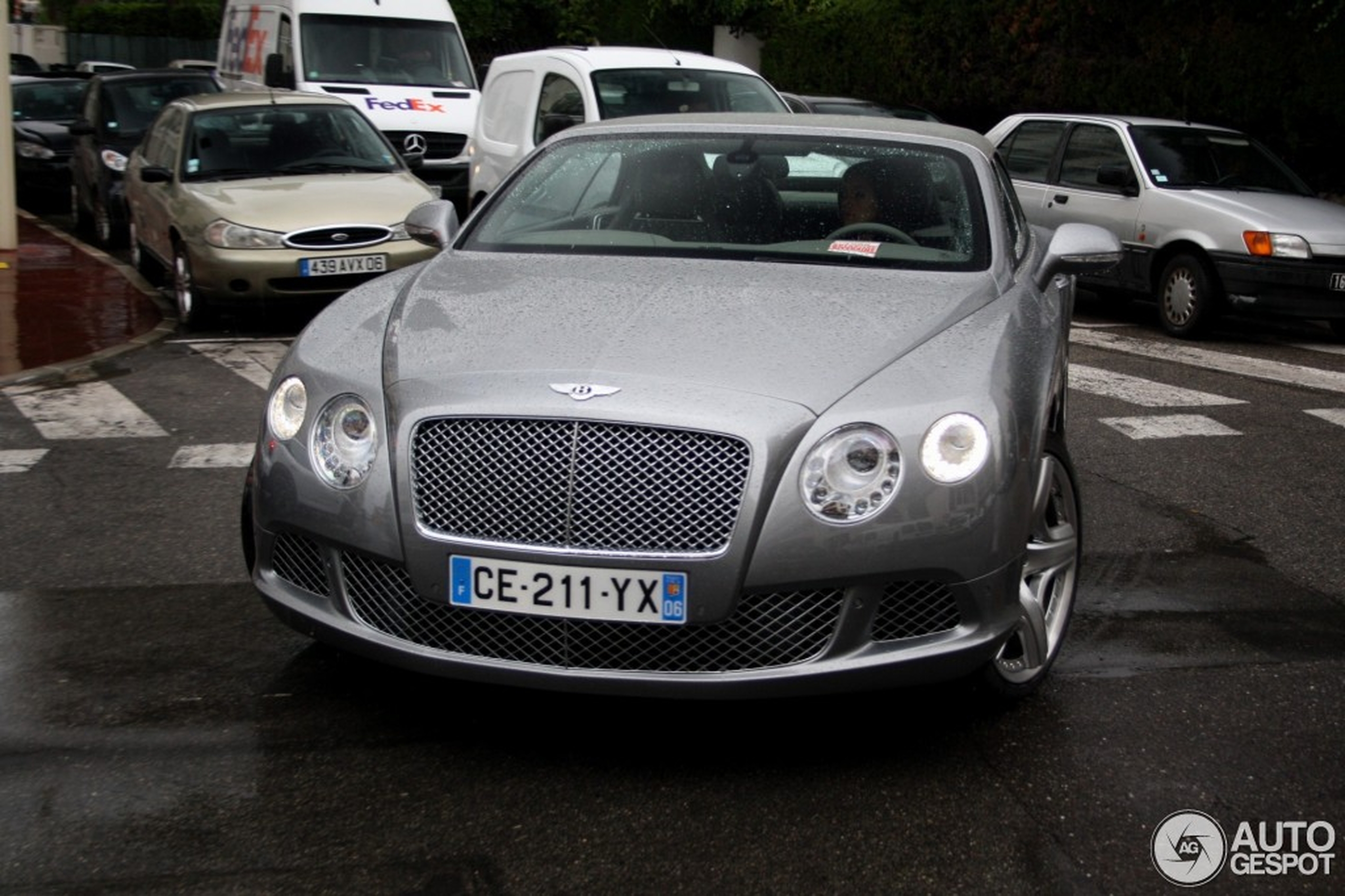 Bentley Continental GTC 2012