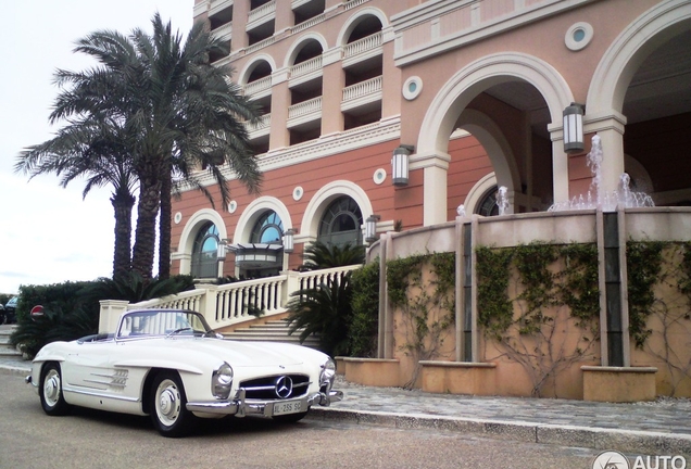 Mercedes-Benz 300SL Roadster