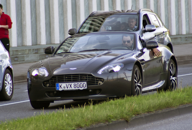 Aston Martin V8 Vantage Roadster