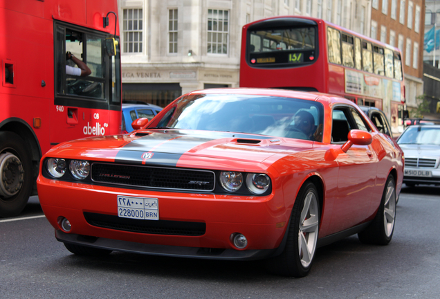 Dodge Challenger SRT-8