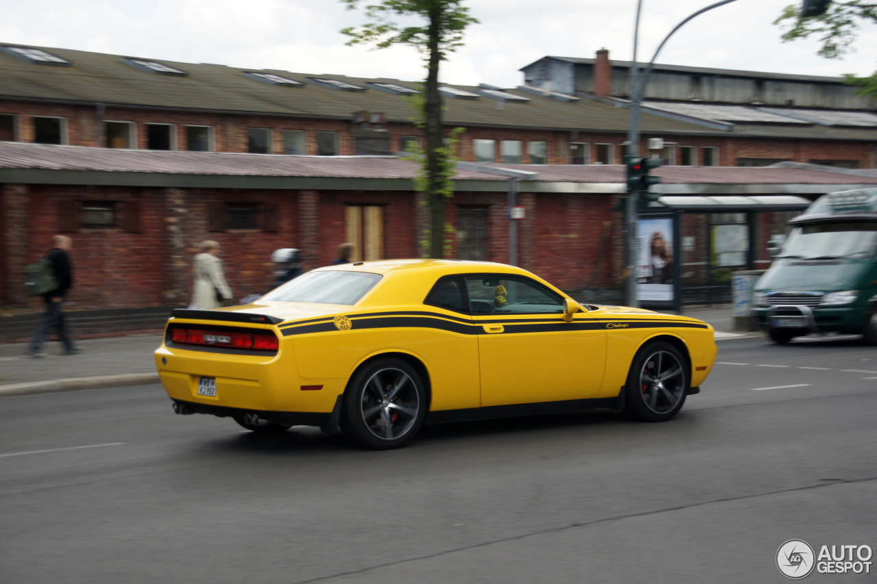 Dodge Challenger SRT-8