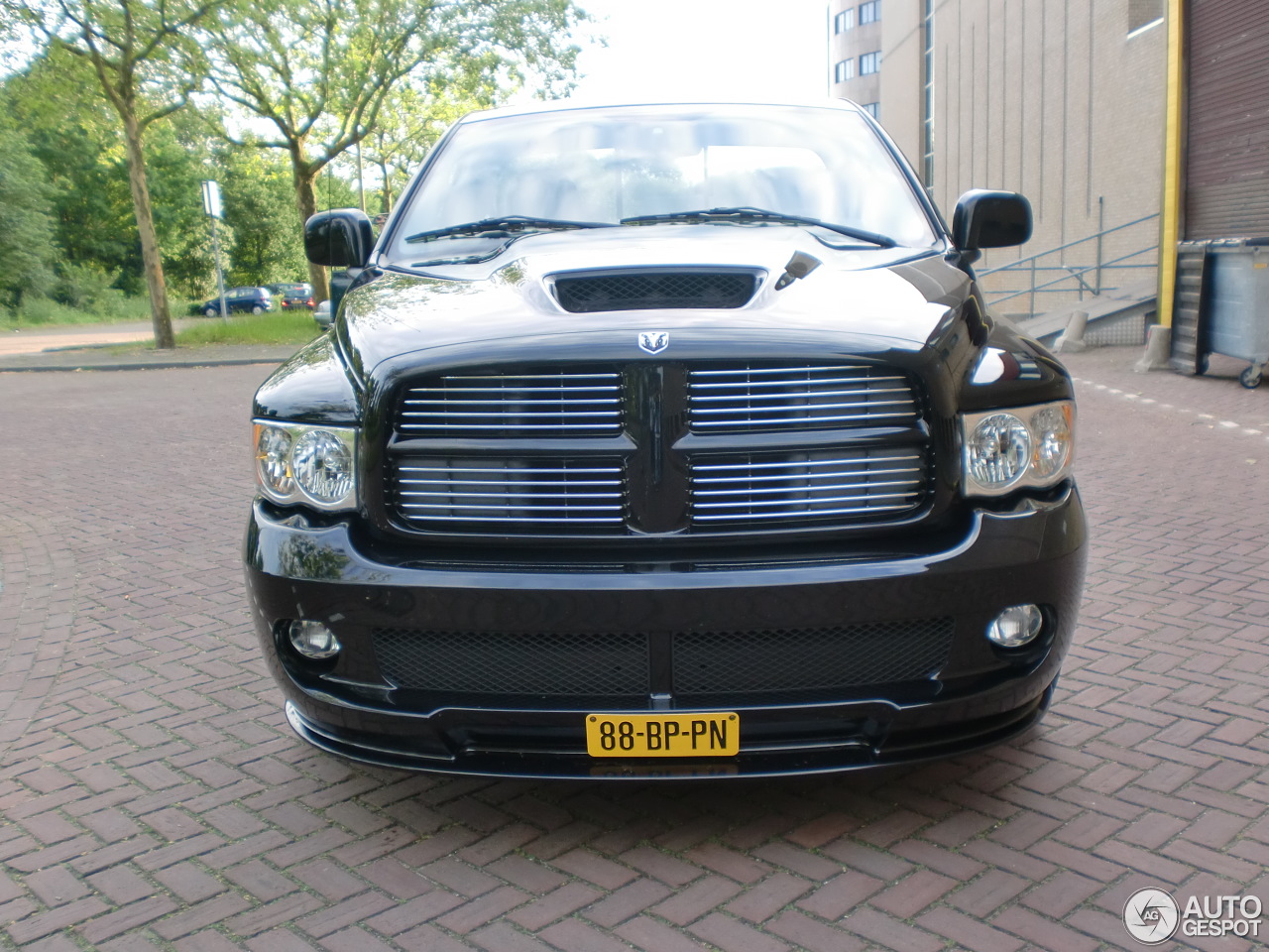 Dodge RAM SRT-10