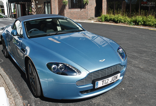 Aston Martin V8 Vantage Roadster