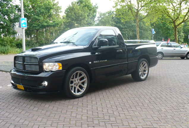 Dodge RAM SRT-10