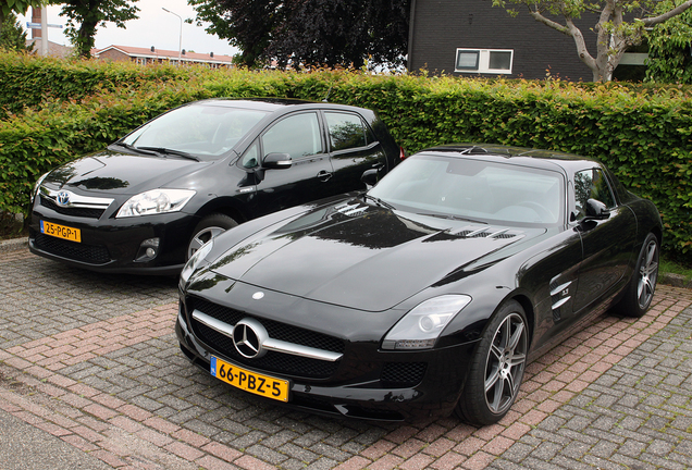 Mercedes-Benz SLS AMG