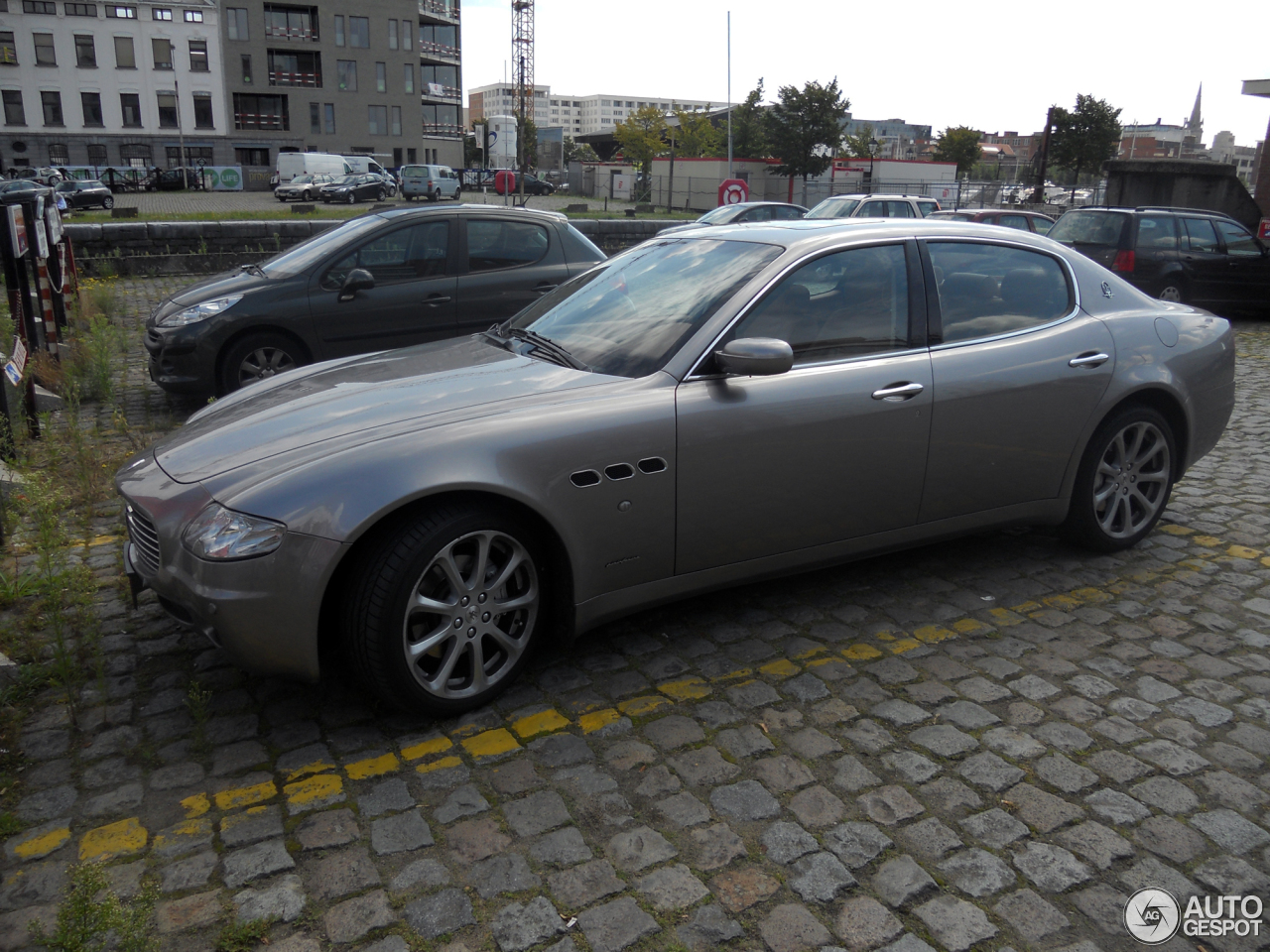 Maserati Quattroporte