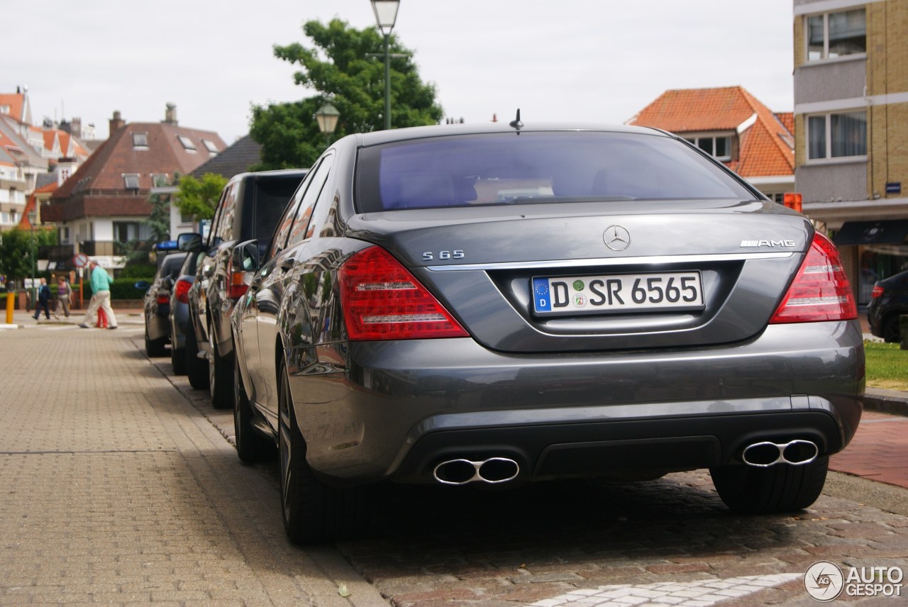 Mercedes-Benz S 65 AMG V221 2010