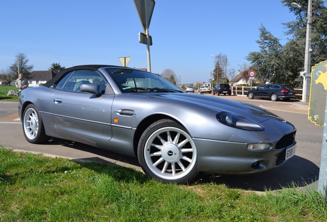 Aston Martin DB7 Volante