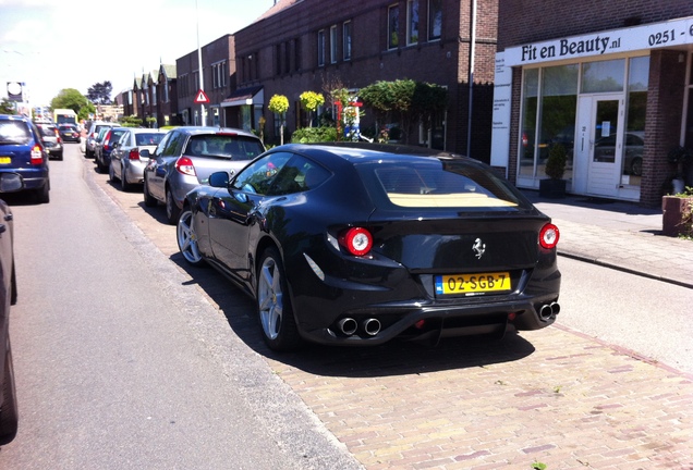 Ferrari FF