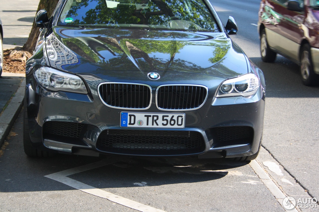 BMW M5 F10 2011