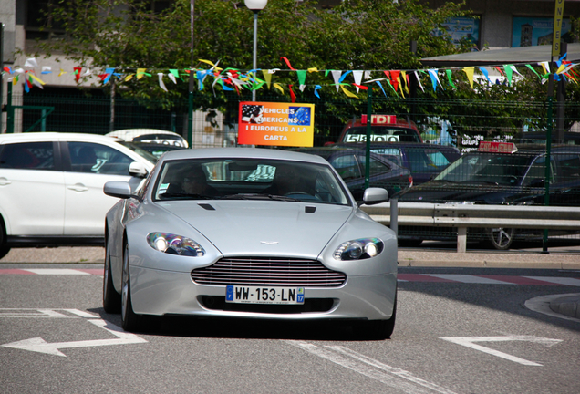 Aston Martin V8 Vantage