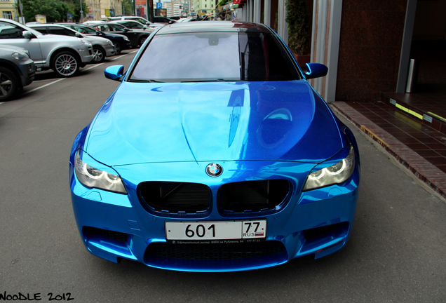 BMW M5 F10 2011