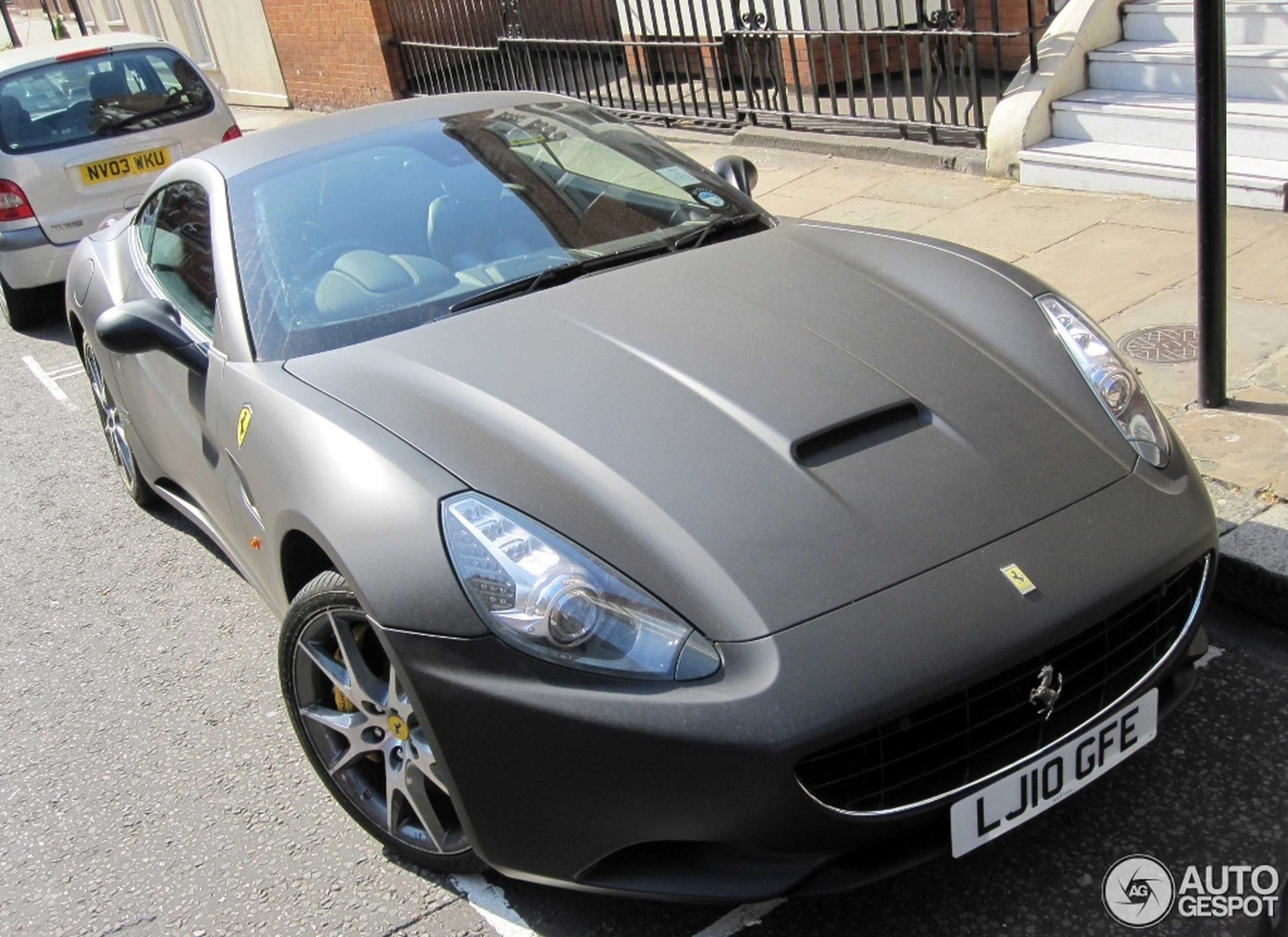 Ferrari California