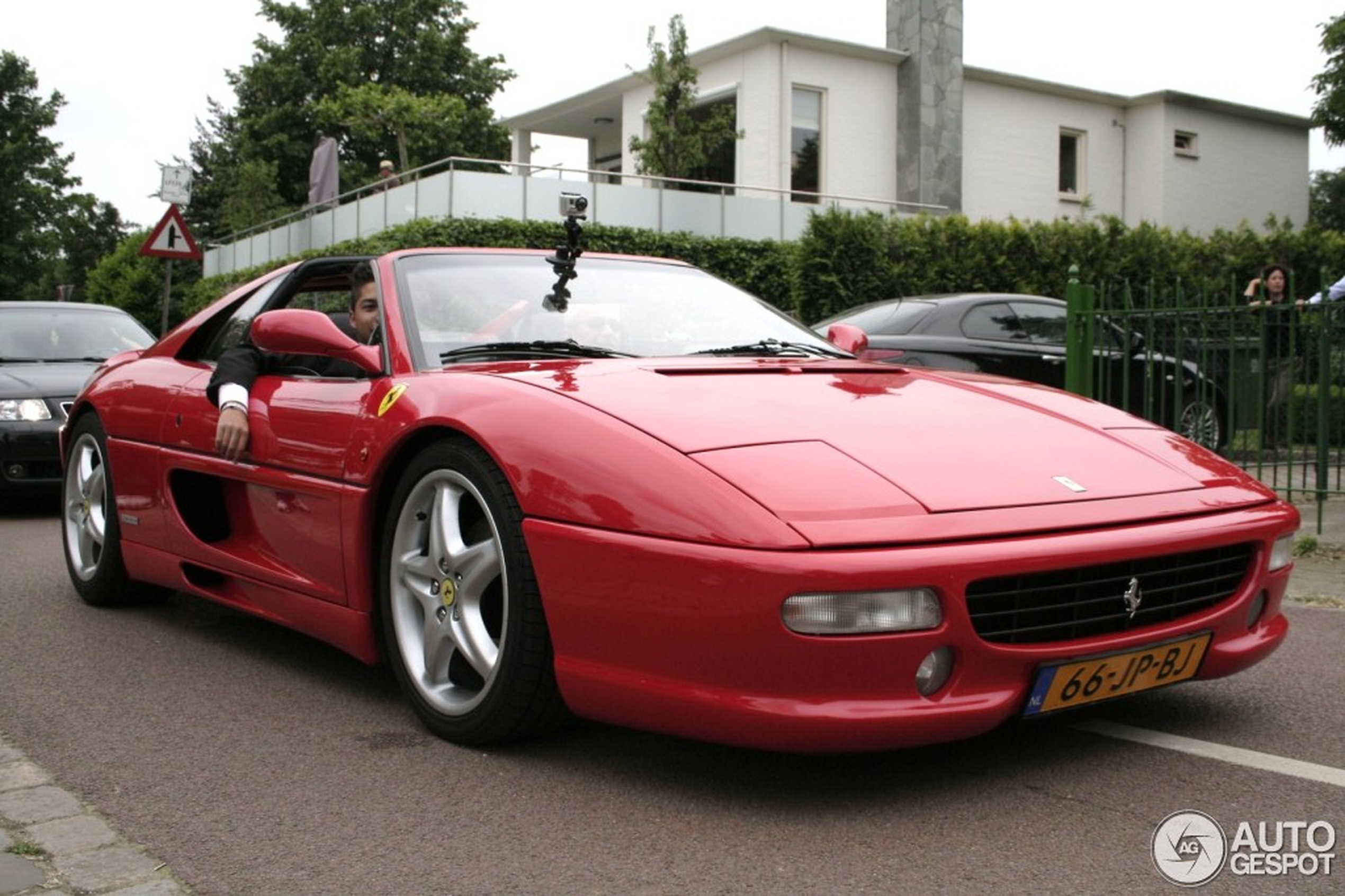 Ferrari F355 GTS