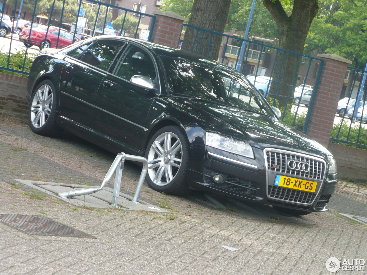 Audi S8 D3