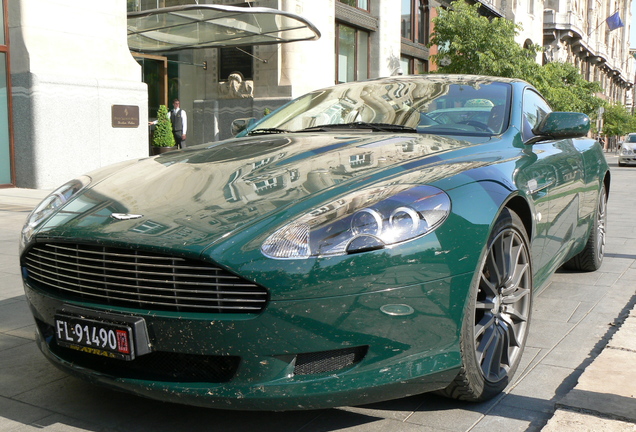 Aston Martin DB9