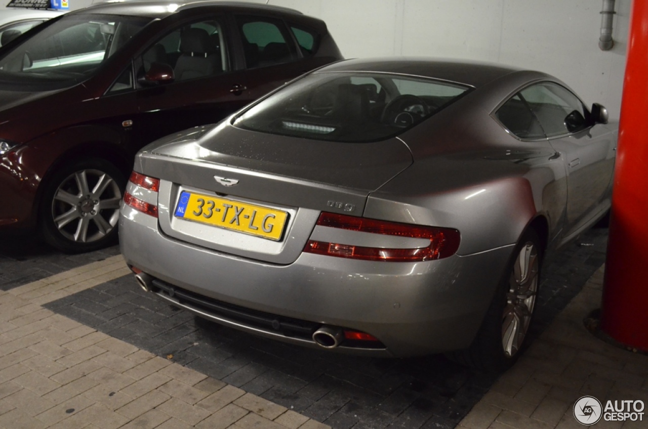 Aston Martin DB9