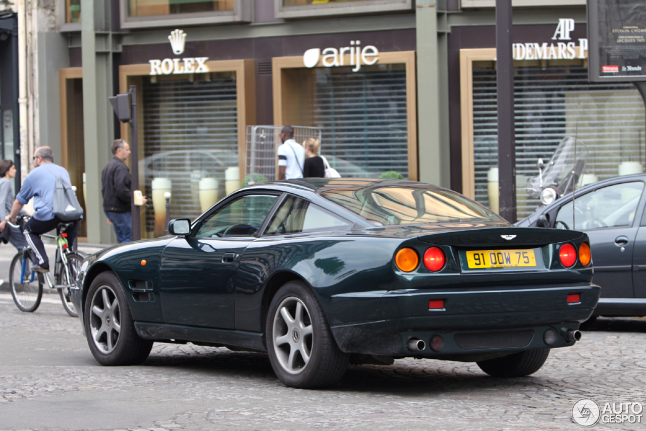 Aston Martin V8 Coupe