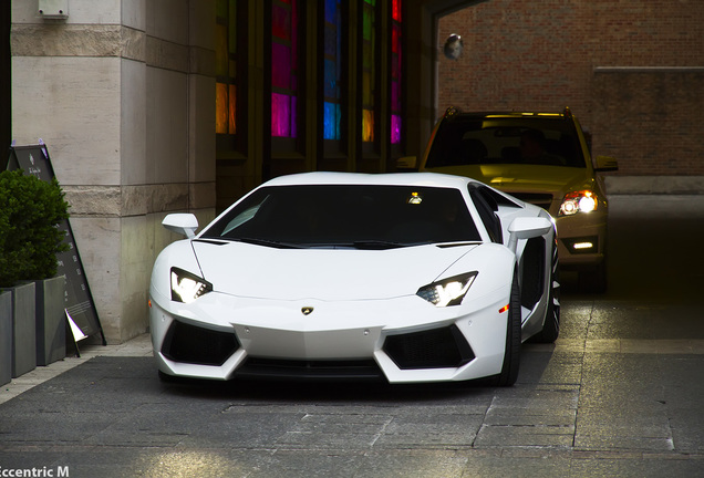 Lamborghini Aventador LP700-4