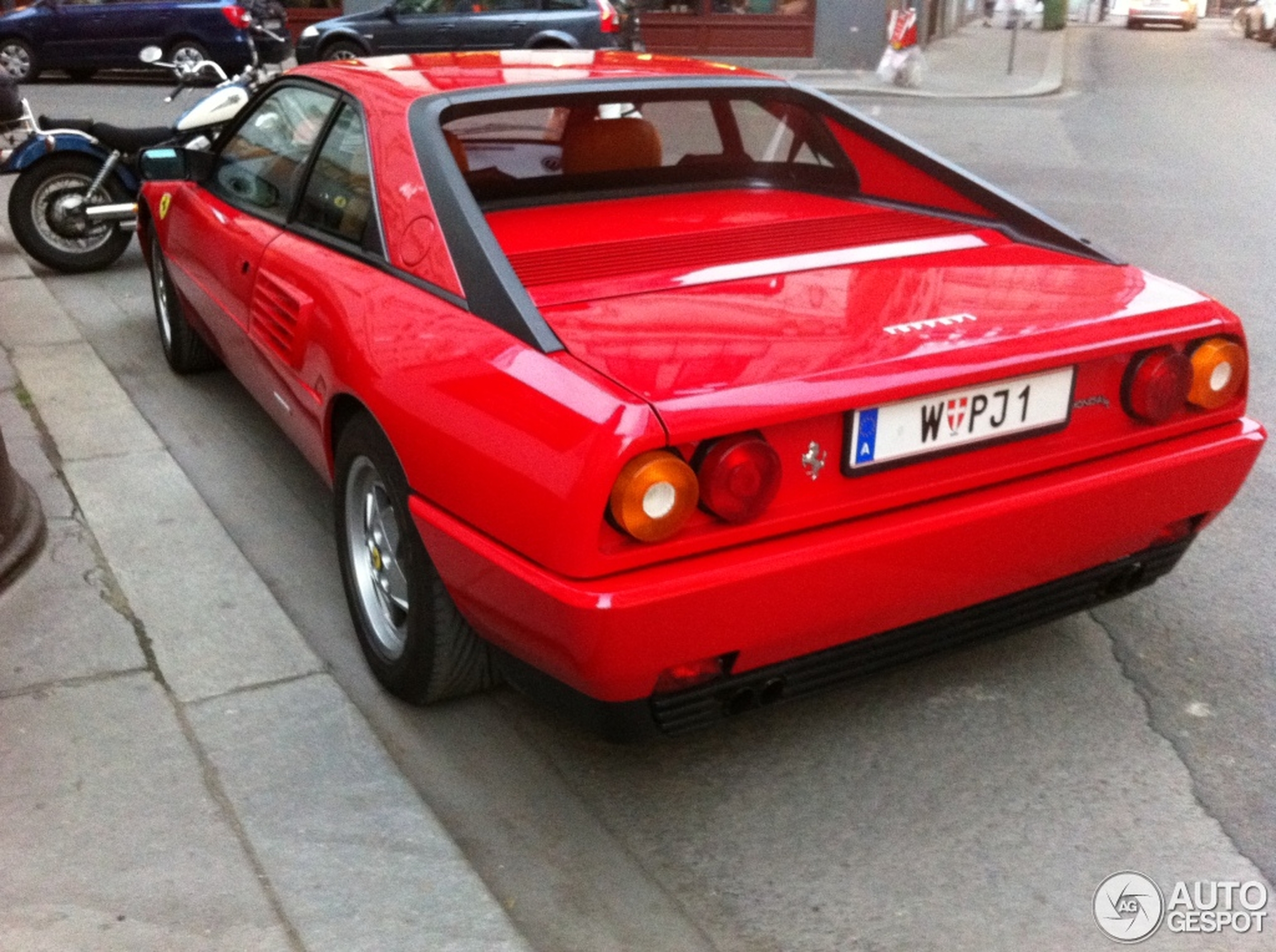 Ferrari Mondial T