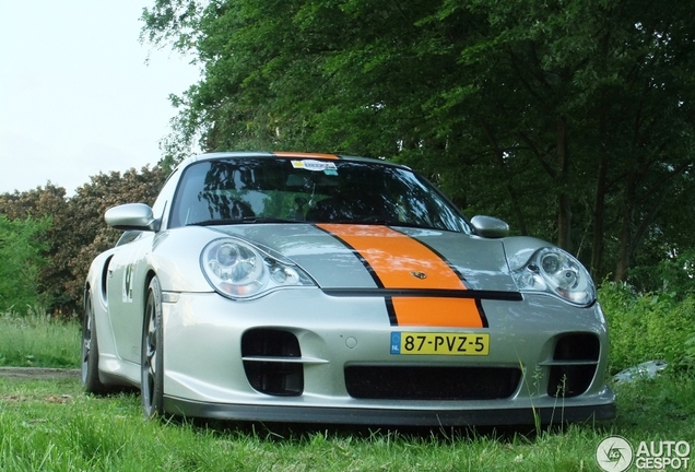 Porsche 996 GT2