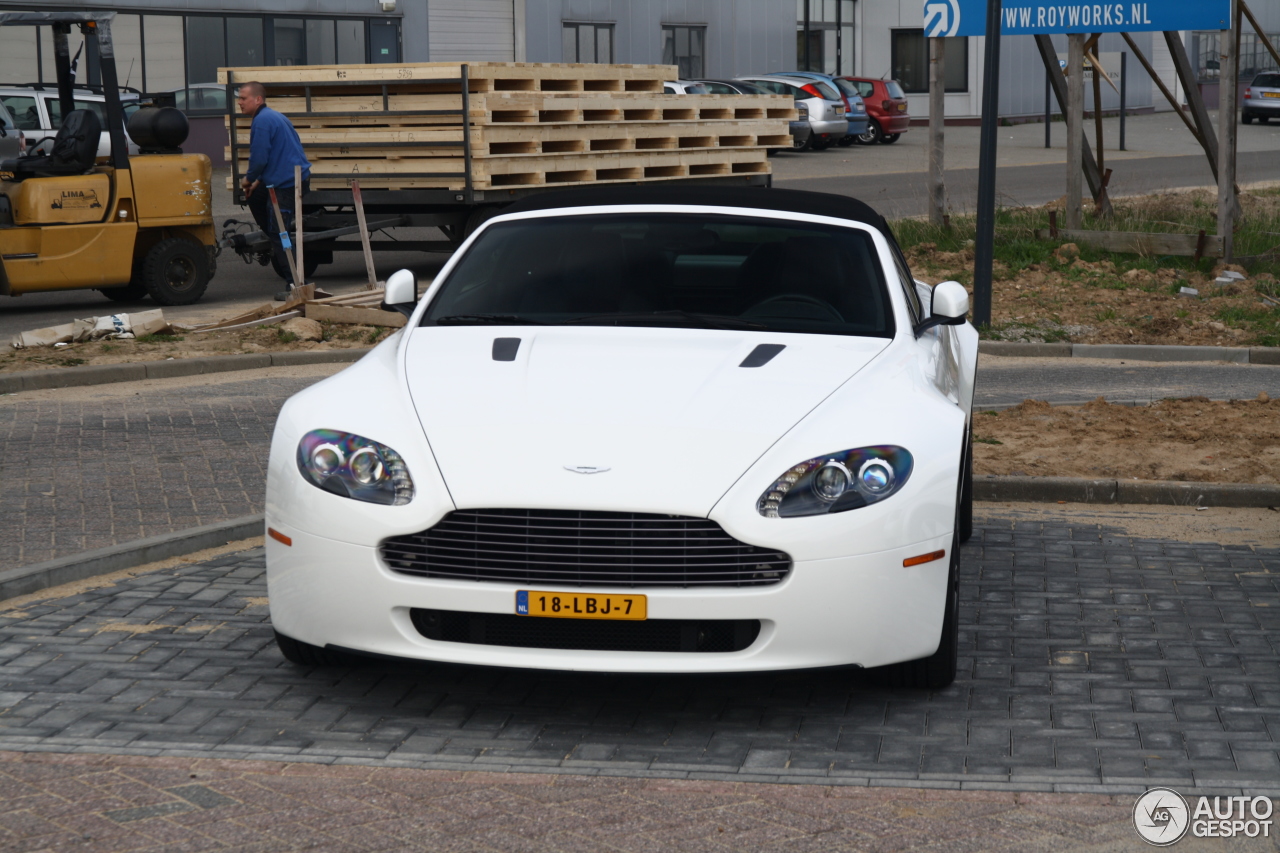 Aston Martin V8 Vantage Roadster