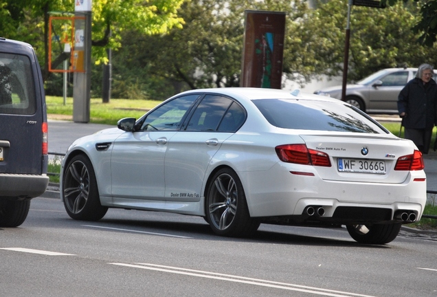 BMW M5 F10 2011